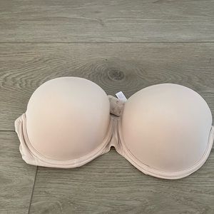 Strapless Victoria’s Secret bra 36c